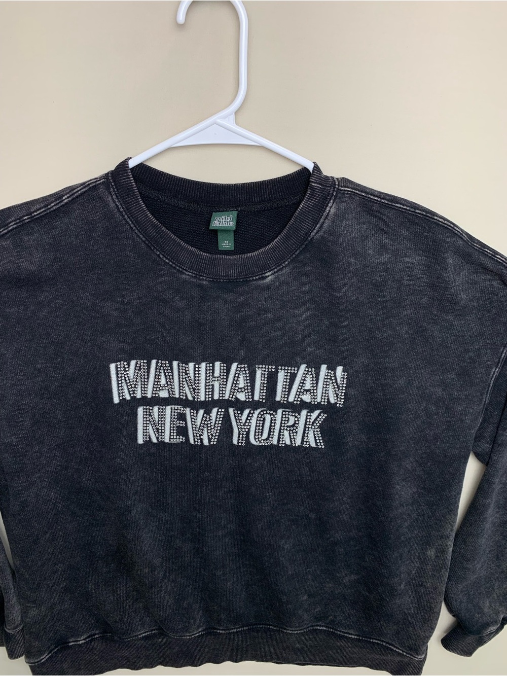 Womens XS Black Y2K Sweatshirt Manhattan NYC Bling Studded Hip Hop Glam - Picture 2 of 8